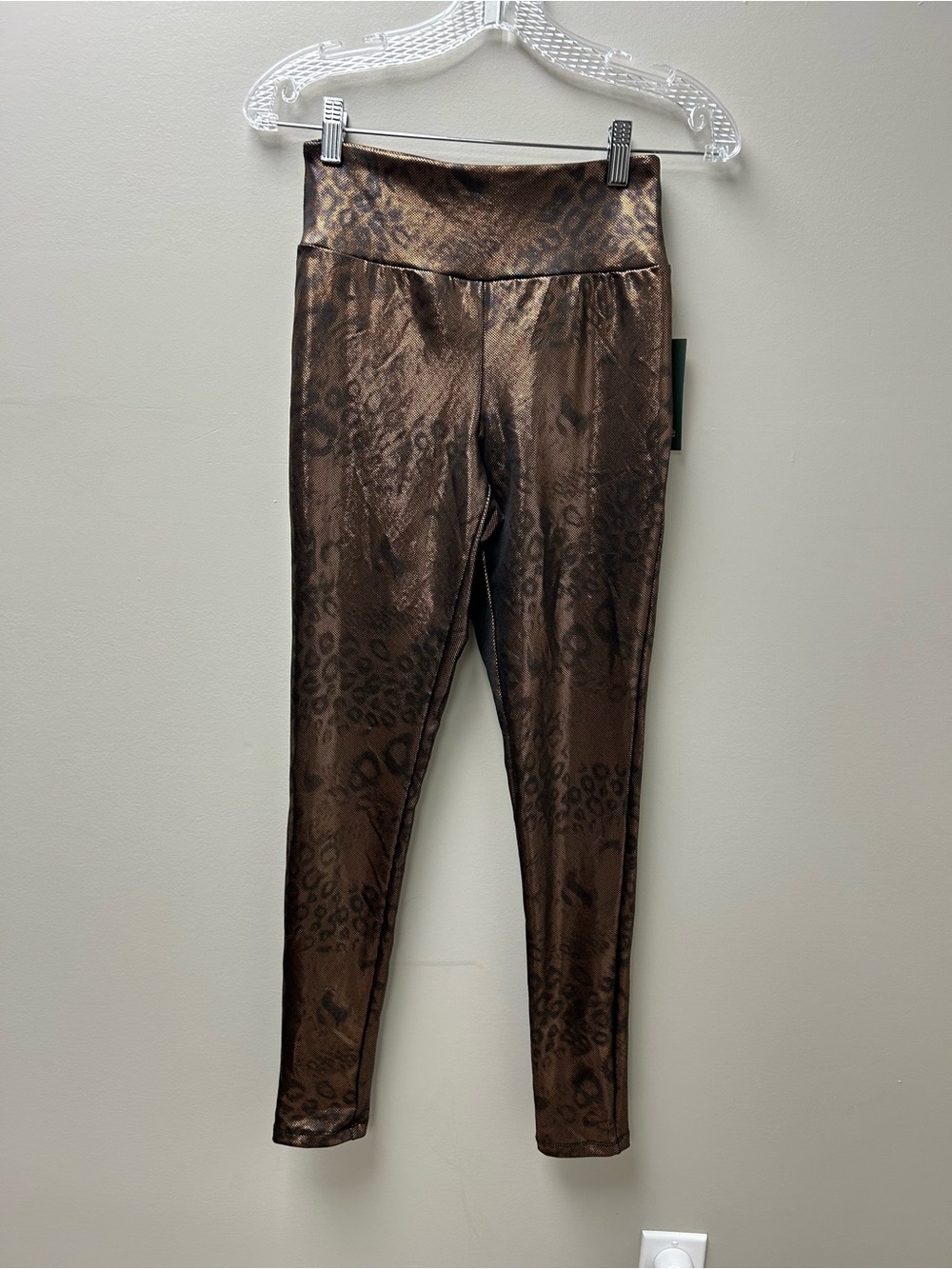 Wild Fable Women’s Metallic Leopard Print Leggings
